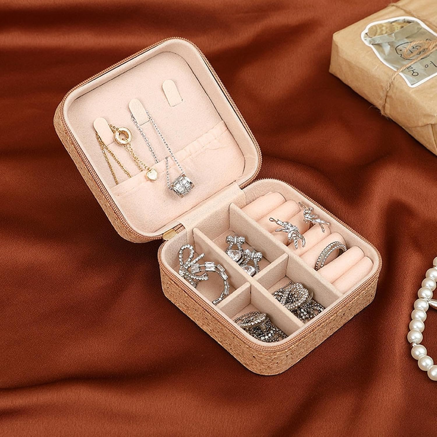 Travel Friendly Jewelry Case Necklaces Storage Box Elegant Travel Jewelry Case Portable Necklace Holder For Jewelry Accessory Case Portable, Small, Jewelry Box