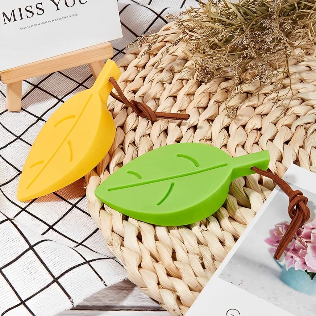 Pack of 4 Silicone Leaf Shape Home Office Door Stop Stoppers Block Wedge Doorstops (Random Color)