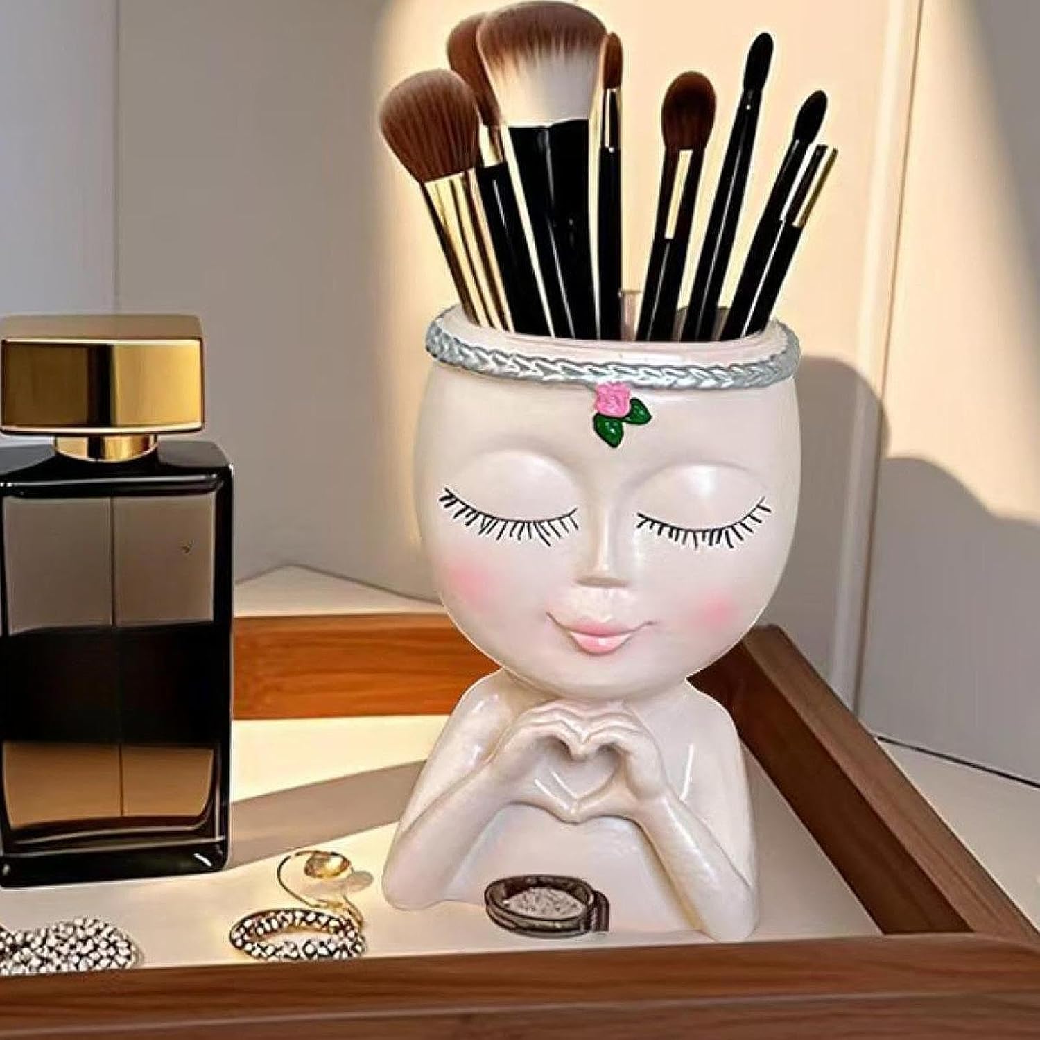 ZYOZ FACE SHAPE MAKE-UP BRUSH Holder Home Decoration Gift Desktop Organizer for Table Living Room Beige | Home & Garden | Household Supplies & Cleaning | Home Organization | Storage Boxes Main image