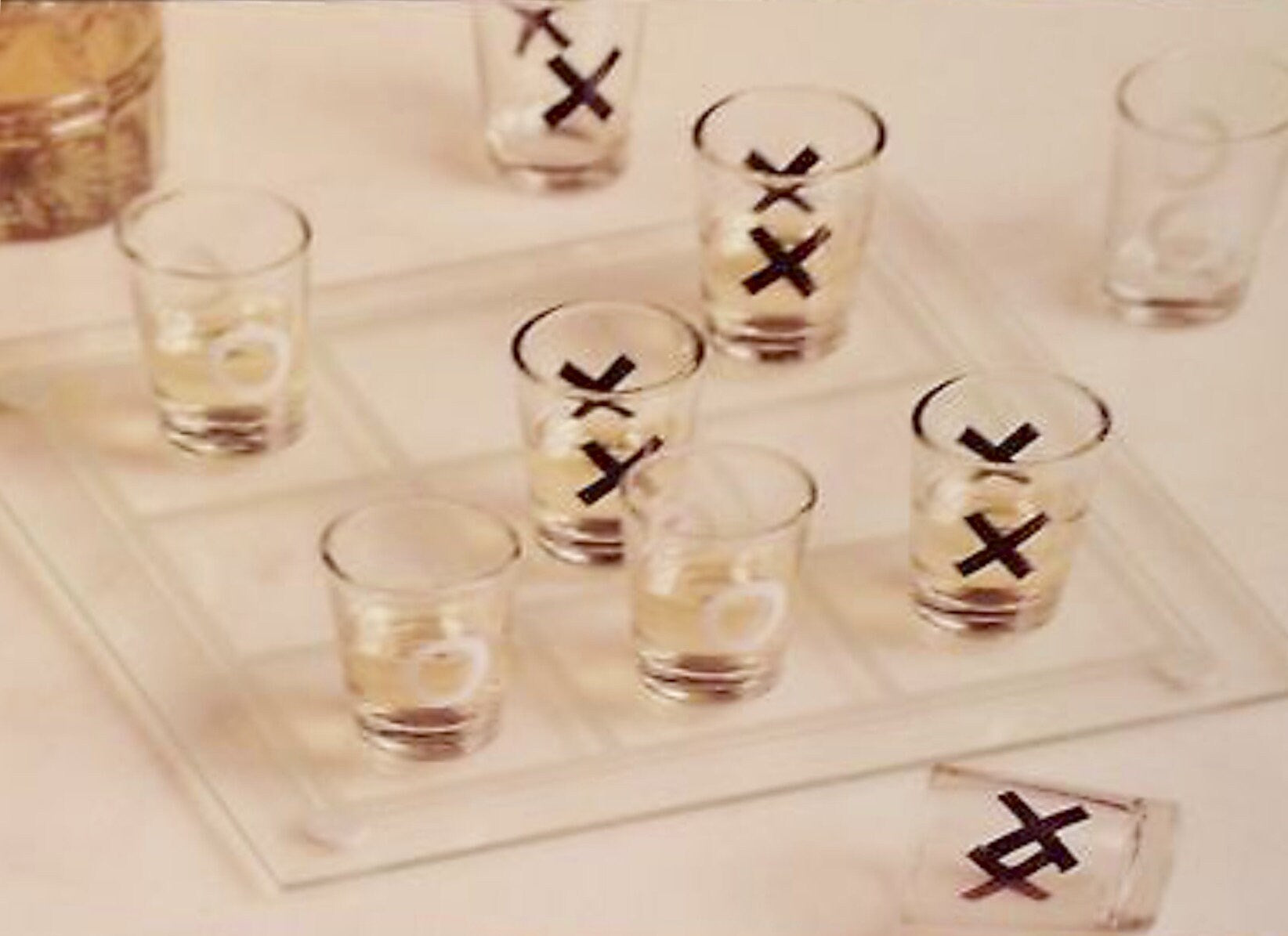 Tic Tac Toe Shot Glass Drinking Game Premium Glass Board with Shot Glasses, Fun Party Game for Adults 1pc Main image