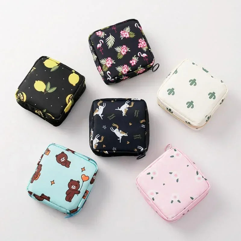 Travel Sanitary Pad Pouch Multi-Purpose Portable Compact Period Bag 1 pc (random colour)