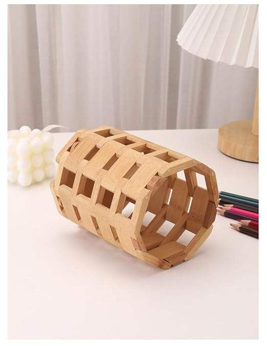 Multifunctional Wooden Desk Organizer for Stationery – Polygonal Bamboo Cup for Pens, Makeup Brushes, Art Supplies & Kitchen Cutlery – Perfect for Living Room & Dressing Table (1 Pcs)