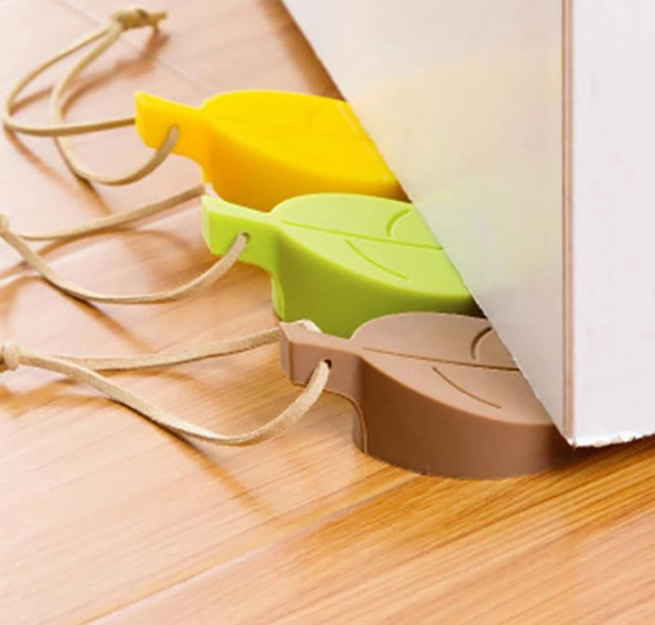 Pack of 4 Silicone Leaf Shape Home Office Door Stop Stoppers Block Wedge Doorstops (Random Color)