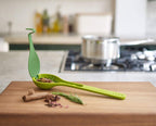 Herb Infusing Spoon Cooking Spoon 2 in 1 Flavour Plastic Spoon with Herb Stripper for Infusing and Seasoning Cooking Soup Kitchen (Green Pack of 1)