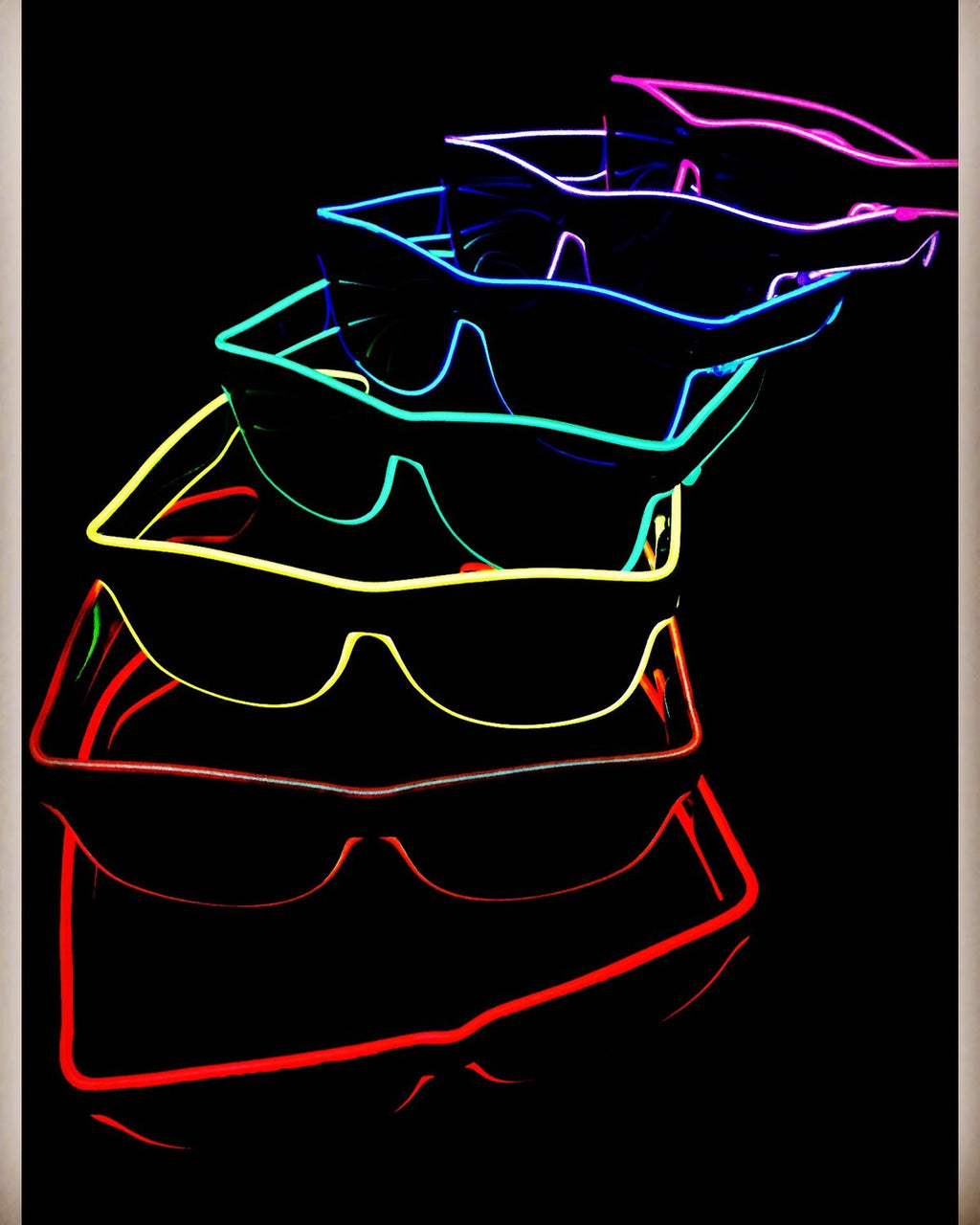 Zyoz™ Wireless LED Light-Up Glasses – Neon EL Wire Party & Festival Glasses (black Lance)