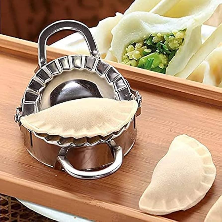 Momos Maker, Stainless Steel Dumpling Press, Pierogi Mold - Wonton Mould, Easy-Tool for Dumpling Wrapper Dough Stamp Cutter Pastry Pie Kitchen Making Tools - Silver, 1pc.